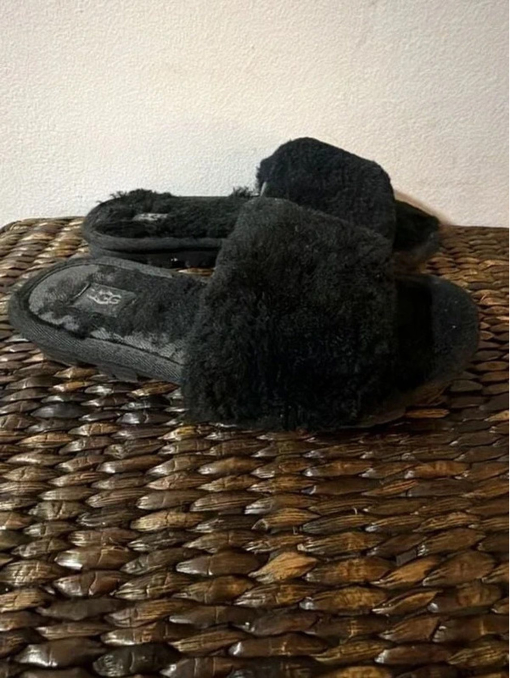 UGG Cozette Women's Sheepskin Slide Slippers - Black